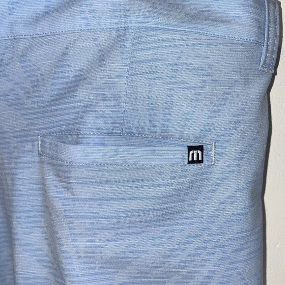 NWT Travis Mathew Men's Street Art 'Blue' Golf Shorts 1MY314 size 42 - Picture 4 of 12